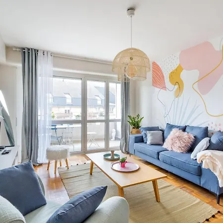 ROSA, Confortable 2 chambres avec parking dans le centre Rennes Extérieur photo