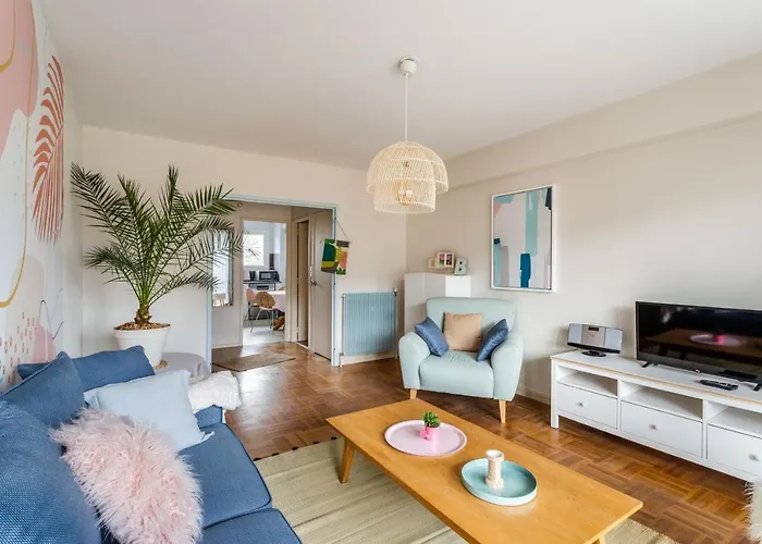 Rosa, Confortable 2 Chambres Avec Parking Dans Le Centre