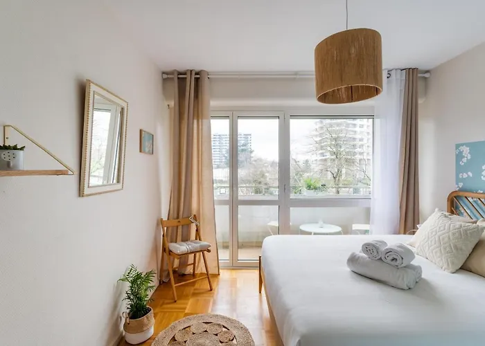 Rosa, Confortable 2 Chambres Avec Parking Dans Le Centre
